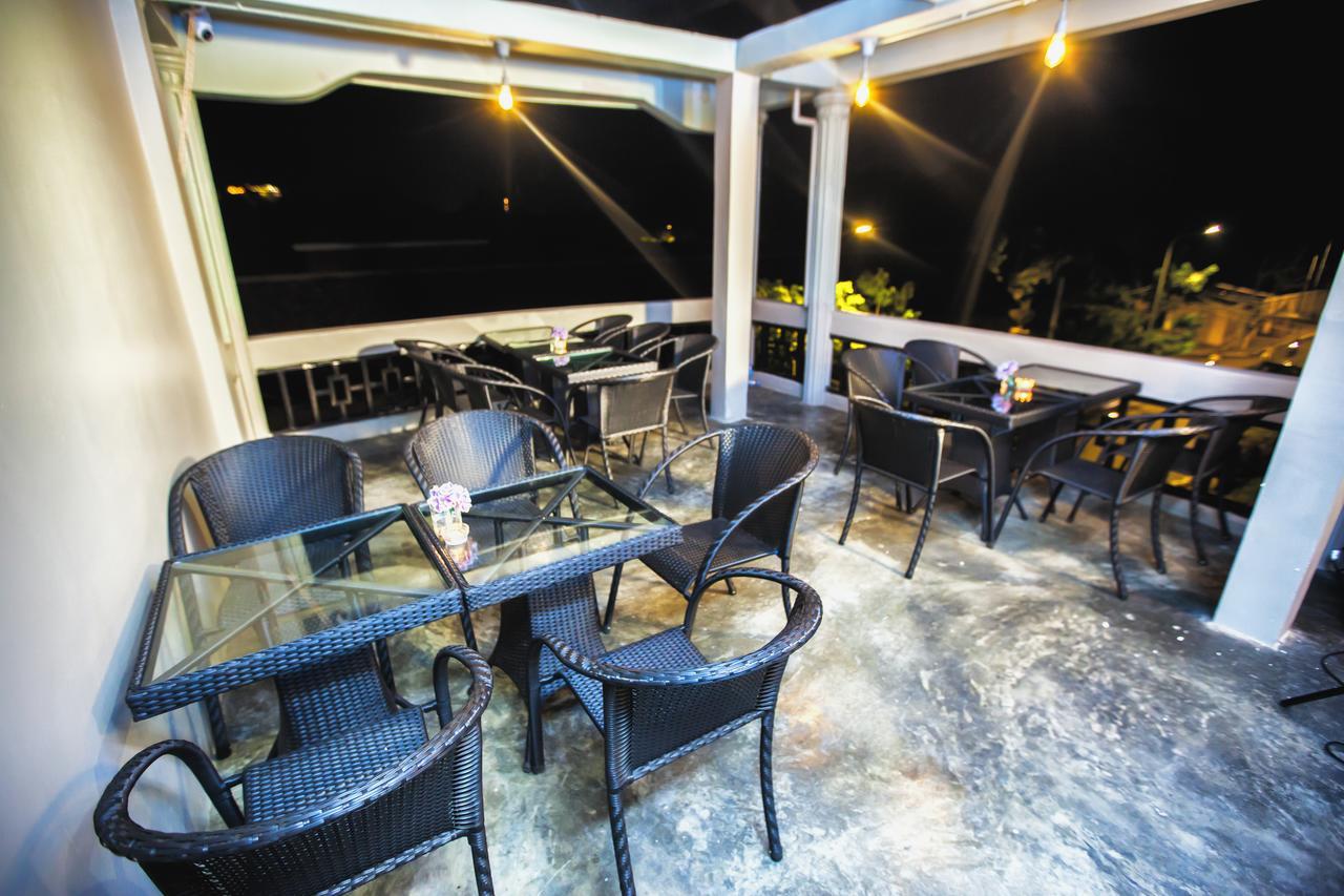 The Share Phnom Penh Hostel 外观 照片