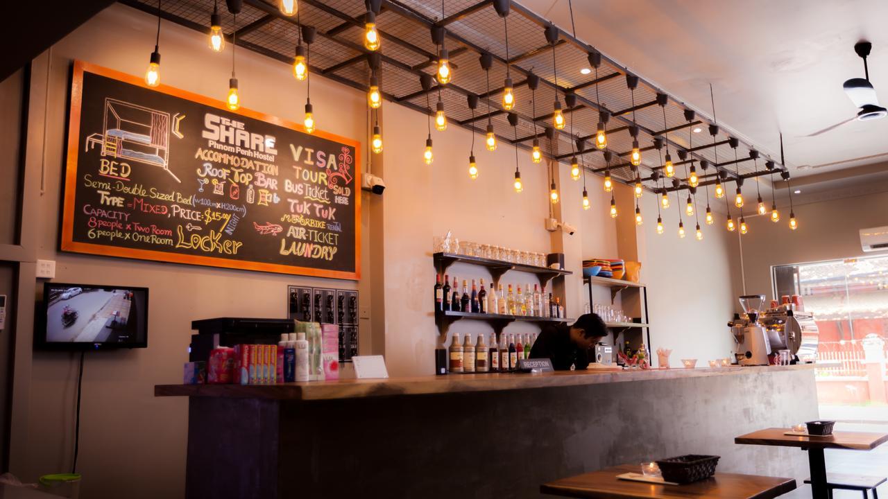 The Share Phnom Penh Hostel 外观 照片