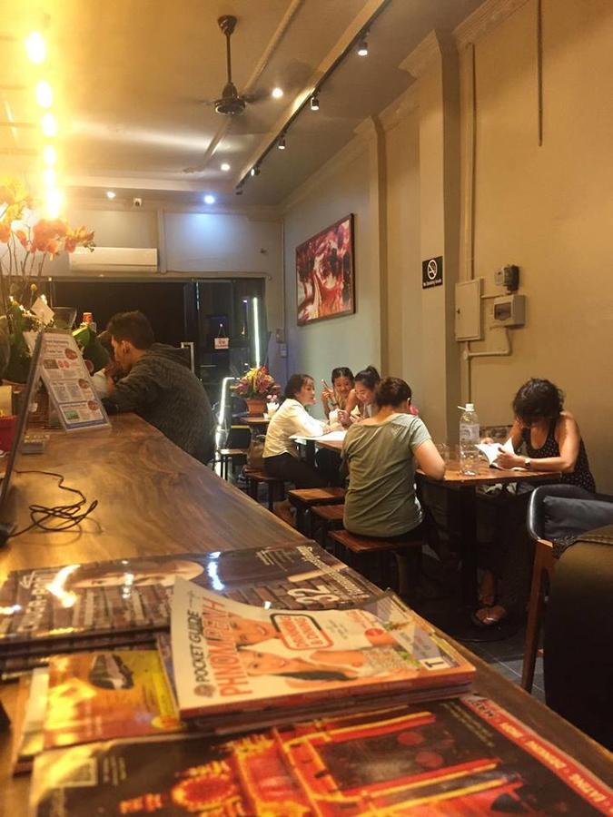 The Share Phnom Penh Hostel 外观 照片